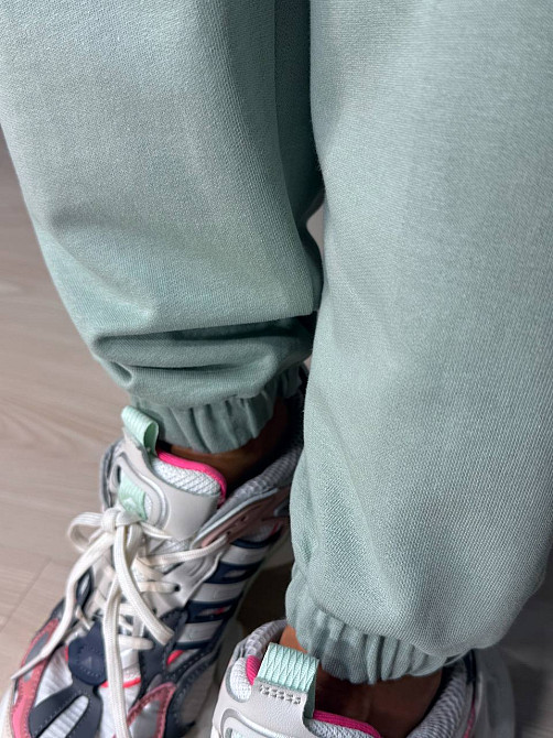 Костюм женский Pepper&mint 24-01-01 оверсайз футболка с брюками на резинке оливковый, оливковый, ML Киев - изображение 16