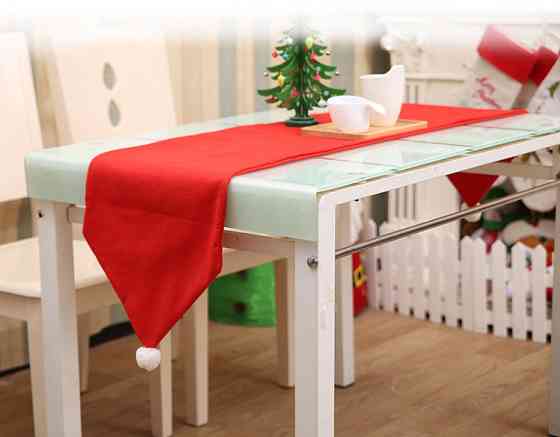 Новогодняя скатерть узкая 170 на 35 см красно-белый Киев