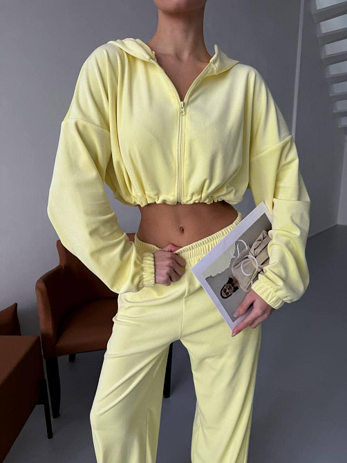 Жіночий велюровий костюм двійка: худі на блискавці і штани Одеса - фото 9