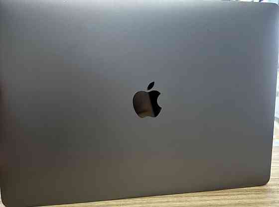 MacBook: Air 13 (2019) i5 8/128Gb. Space Gray A1932. Київ