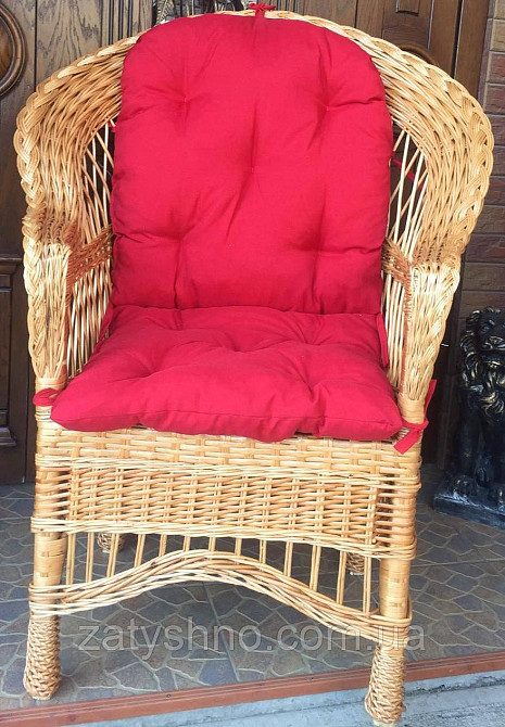 Крісло плетене кавове з червоною накидкою Київ - фото 6