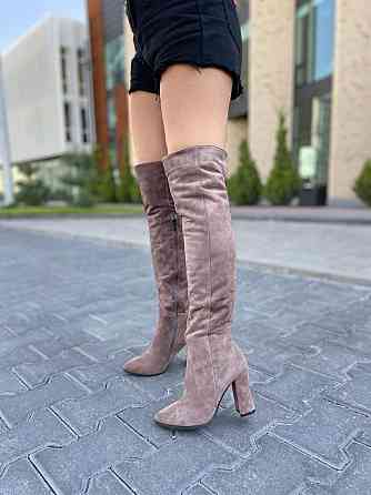 Nivelle Стильні жіночі ботфорти демісезонні замшеві на підборах 5493 колір капучино / Чоботи ве Коломия