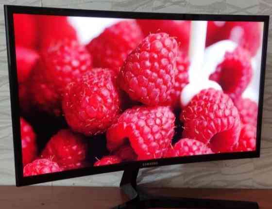 Монітор вигнутий: 144 Гц. Samsung C24RG50F. Київ