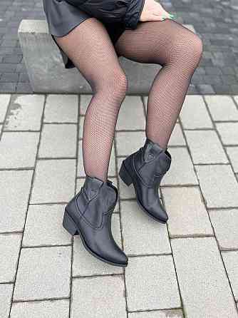 LIRIO Черевики жіночі LIRIO чорні натуральна шкіра зима каблук 5см висота 13см ( /10140) 37р.38 Коломыя