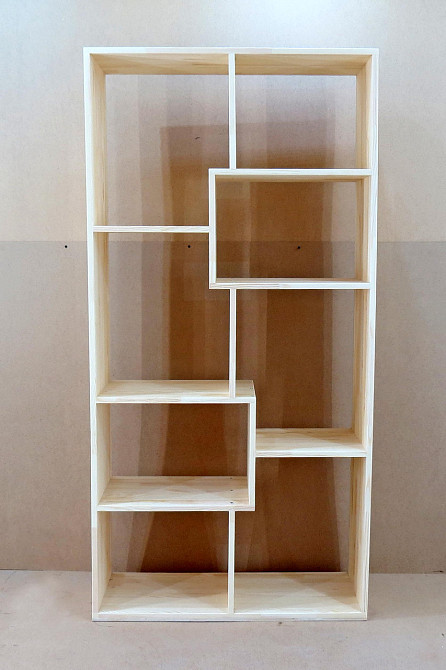 Книжный стеллаж 