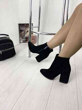 Nivelle Черевики жіночі демісезонні весна-осінь чорні з натуральної замші на підборах р. 36, 37 Коломия