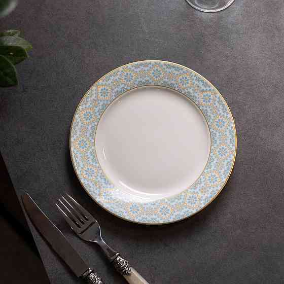 Фарфоровий десертний тарілка 19 см з орнаментом Київ