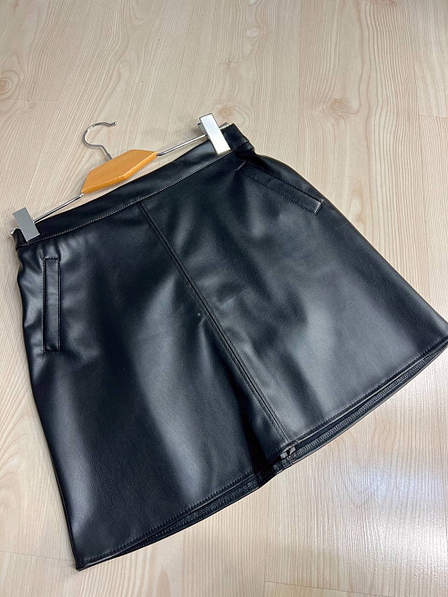 Спідниця жіноча Gritana 878 коротка трапеція екошкіра чорна, чорний, XS Київ - фото 4