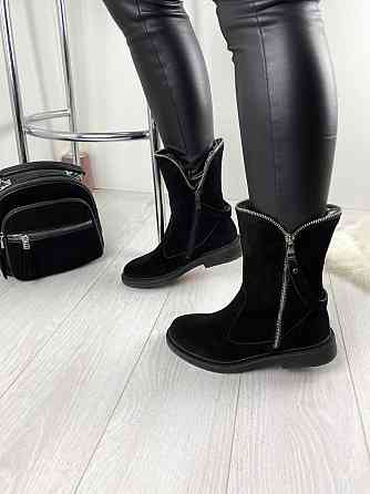 Ботинки D and V черные натуральная замша зима высота 19см размер 37 (3031) Коломыя