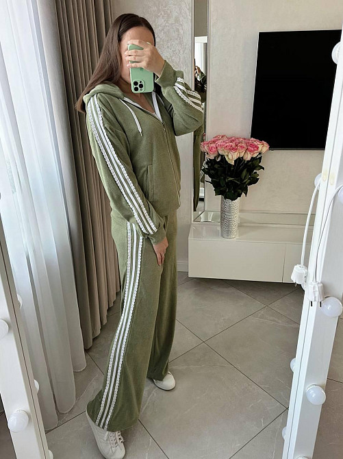 Женский стильный прогулочный велюровый костюм двойка Оливка, 52/54 Одесса - изображение 7