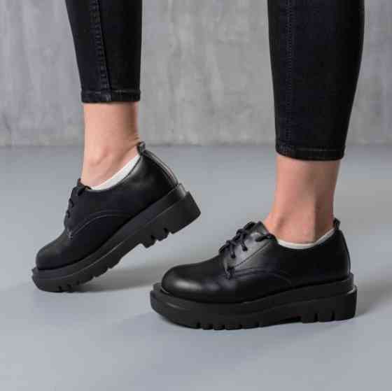 Жіночі Чорні броги Туфлі Оксфорди на Танкетці Шкіряні Мокасини (розміри: 36,37,38,39,40,41) Дніпро
