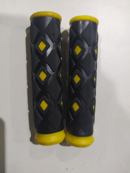 Ручки керма велосипедні (жовті) Мукачево - фото 1