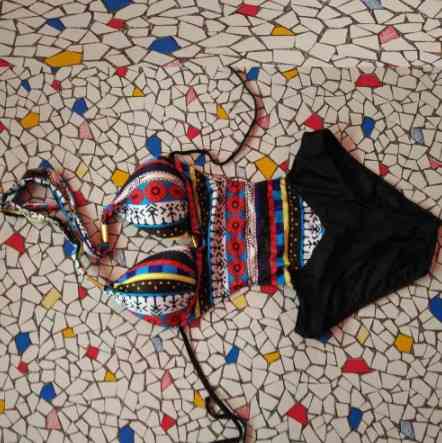 Жіночий суцільний купальник різнобарвний Київ