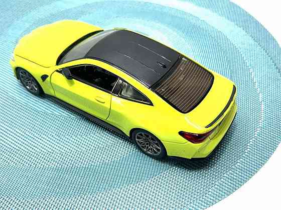 Машинка Автопром 1:24 BMW M4 метал інерційна звук світло відкриваються двері капот Жовта (68280A) Чернігів