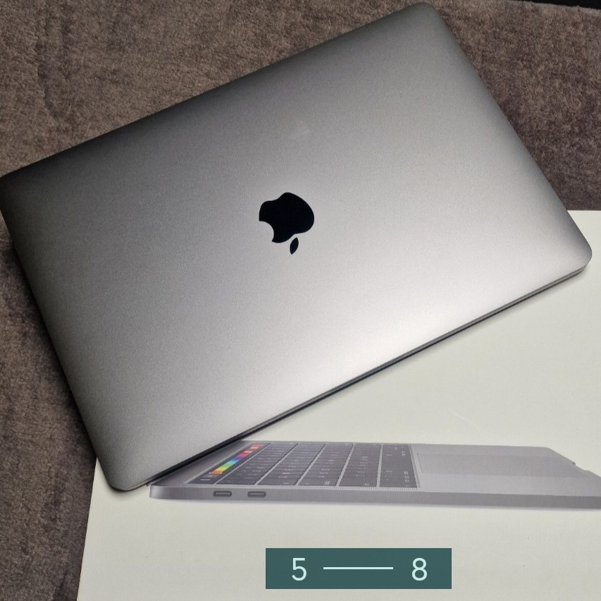 Ноутбук: MacBook Pro 13 8/128Gb. Touch Bar. Київ - фото 2