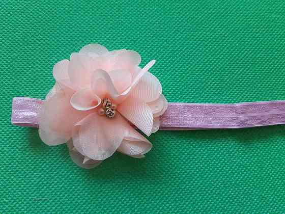 Детская повязка с цветком персиковая - размер цветка 6,5см, размер универсальный (на резинке) Киев