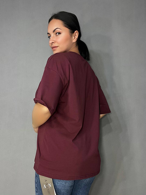 Футболка жіноча A-N 25037 оверсайз подовжена вільний крій виріз серце попереду one size, бордовий, o Одеса - фото 2