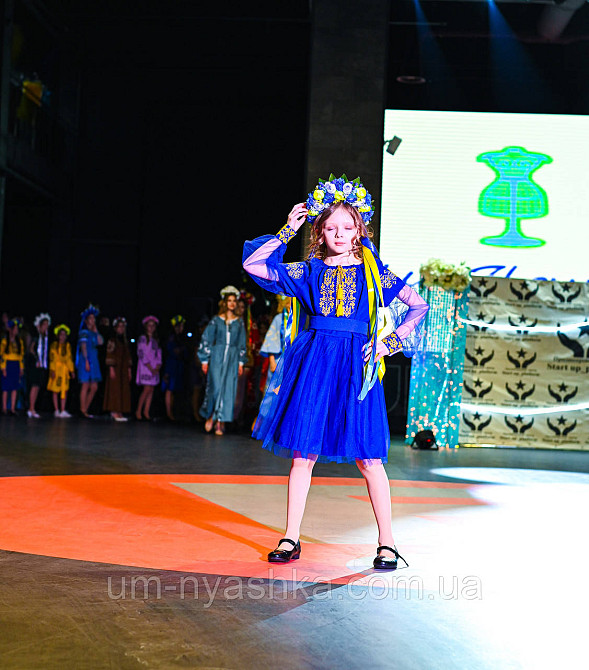 Дитяче вишите плаття "Синя казка-тризуб" Кривий Ріг - фото 2