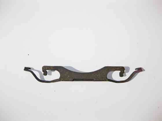 Mercedes-Benz  A0009937407 Пружина гальмівних колодок GL GLS X166 ML GLE W166 C292 Одесса