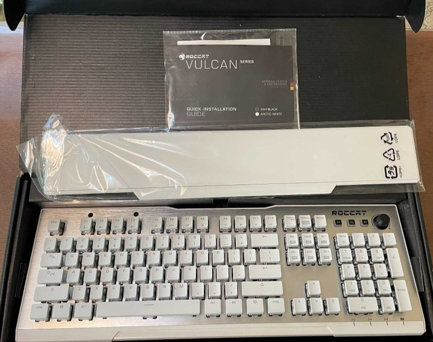 Механічна Клавіатура ROCCAT Vulcan 122 Brown Tactile Switch. Київ - фото 1