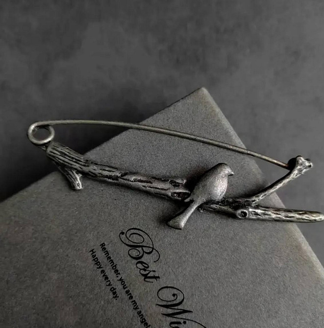 Брошка пташка на гілці вінтажна металева Київ - фото 1