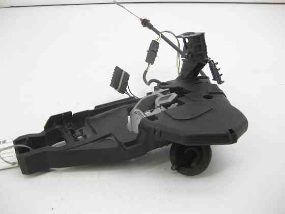 Mercedes-Benz  A1697601034 Рама зовнішньої дверної ручки передньої правої B-class W245 Одеса