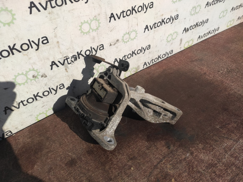 Подушка двигуна (опора) передня права Renault Trafic III 1.6 dci 2014-2021 (112101360R) Ковель - фото 1