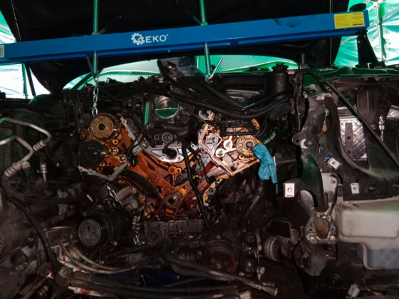 Траверса для зняття та вивішування двигуна 500 кг Geko G02190 Чернігів