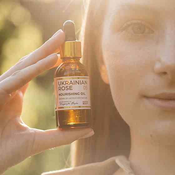 Зволожуючий комплекс натуральних олій для шкіри обличчя та рук з вітамінами Ukrainian Rose 30 мл Київ