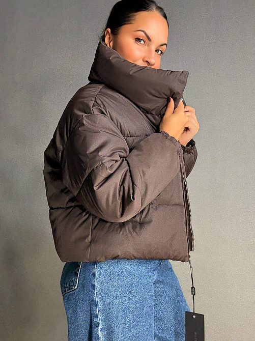 Куртка жіноча Lady Yep 10043 коротка на блискавці з коміром коричнева, коричневий, 44 Київ - фото 9