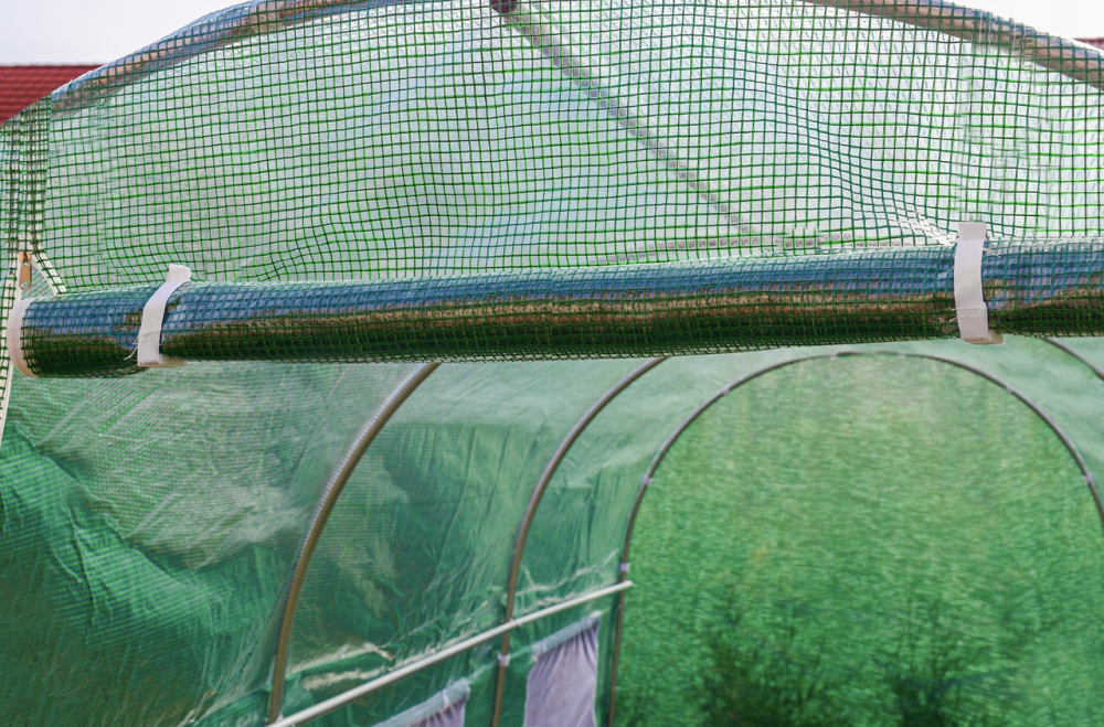 Садова теплиця 9 м² (4,5 × 2 × 2 м) з вікнами, армована плівка UV-4, Зелена (Польща) Київ - фото 17