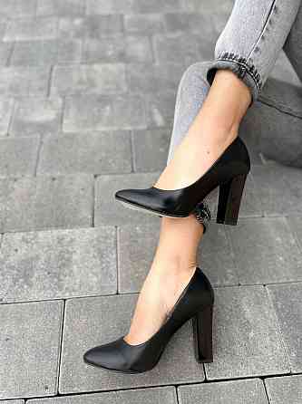 Туфлі жіночі D and V чорні натуральна шкіра каблук 9 см 36 р. (2246) Коломыя