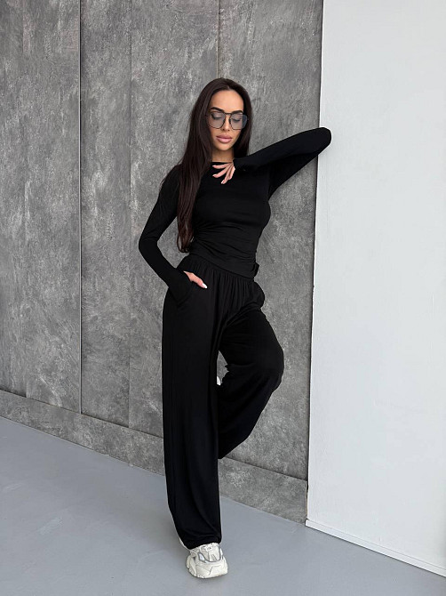 Женский стильный базовый костюм из мягкой эластичной ткани. Черный, 46/48 Одесса - изображение 6