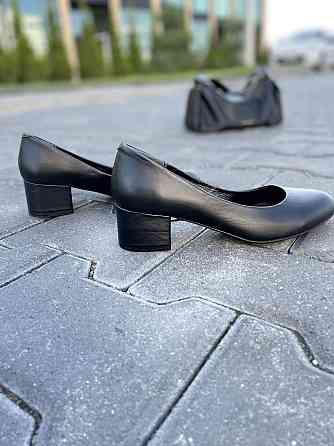 Nivelle Туфлі жіночі NIVELLE чорні натуральна шкіра каблук 5 см 38р. (3832) Коломыя