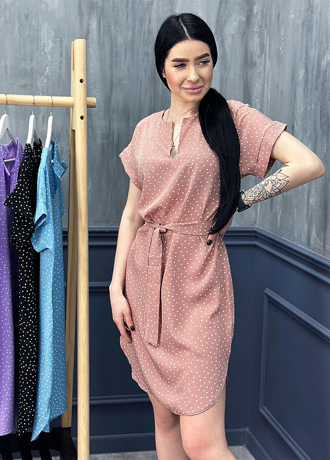 Легкое летнее платье в горошек 