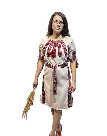 Жіноче вишите святкове плаття бежеве з шнурівкою, що регулюється, з боків 56 Київ