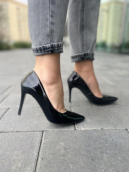 Туфлі жіночі LAVINI чорні шкіра лакована каблук 10 см 35 р. (3729) Коломия - фото 8