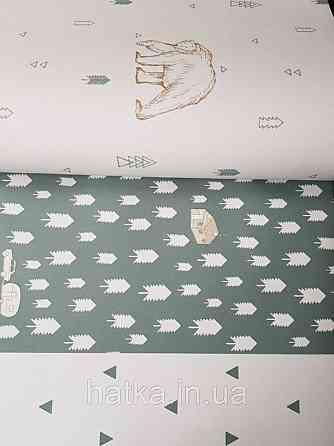 Шпалери флізелінові дитячі Caselio Our Planet тварини ведмеді, олені коричневі дерева сірі на білому Київ