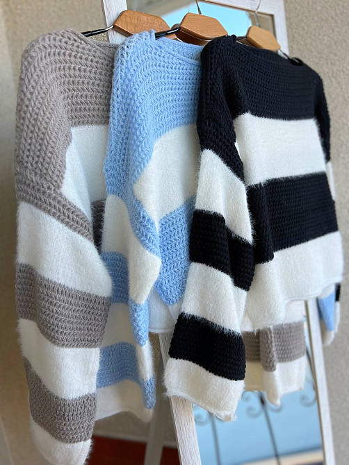 Светр жіночий A-N 1203 широка смуга комбинований плетіння ангора широкі рукава, чорний, one size Київ - фото 16