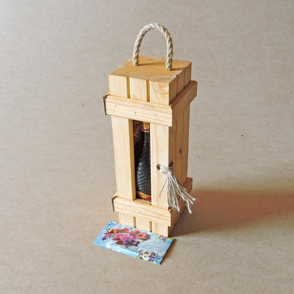 Подарочная коробка 