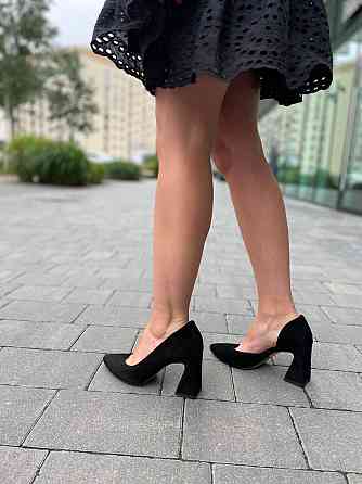 LIRIO Замшеві туфлі жіночі на стійких грубих підборах весна-осінь демісезонні чорні T0304/CT805 Коломия