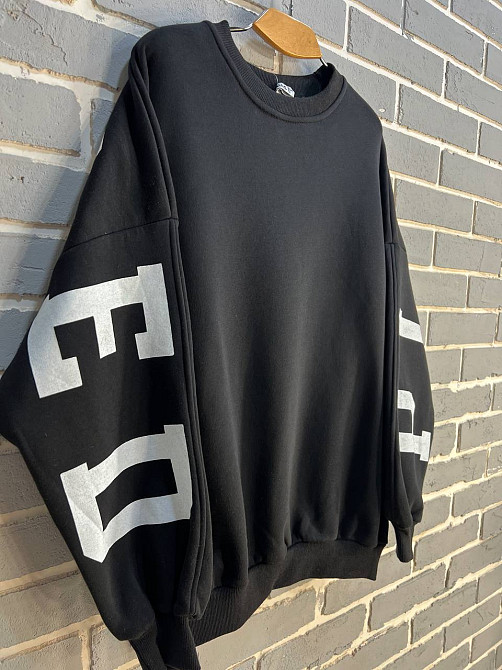 Свитшот женский DAVRAS 6000 оверсайз удлиненный надпись на спине PLEASED утепленный на флисе one size, черный, one size Киев - изображение 8