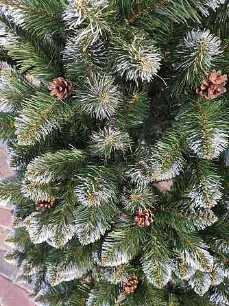 Штучна ялинка з інеєм і шишками ПВХ плівка 1.8 Одеса