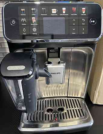 Кавомашина Philips Series 5500 Latte Go EP5547/90 Київ