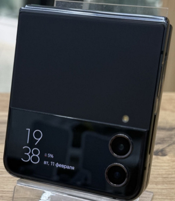 Смартфон Samsung Flip 4 256Gb. Новый! Харків - фото 3