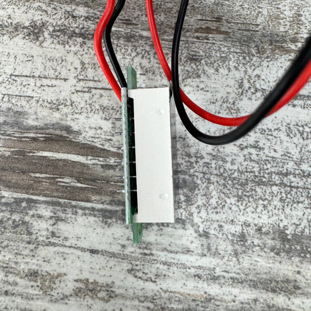 Цифровий вольтметр 2.5-30В з LED-дисплеєм 0.36", точний вимір напруги для авто, електроніки та домашніх приладів Київ - фото 5