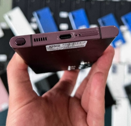 Black Friday Samsung Galaxy S22 Ultra 5G 8/128Gb Burgundy Гарантия. Киев - изображение 7