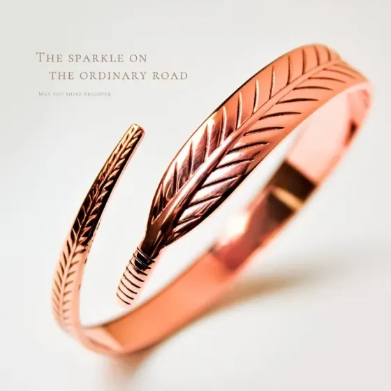 Медный браслет «Перо» — женский, регулируемый, медь 99,9% Киев