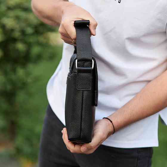 Чорна шкіряна чоловіча сумка через плече Tiding Bag Київ