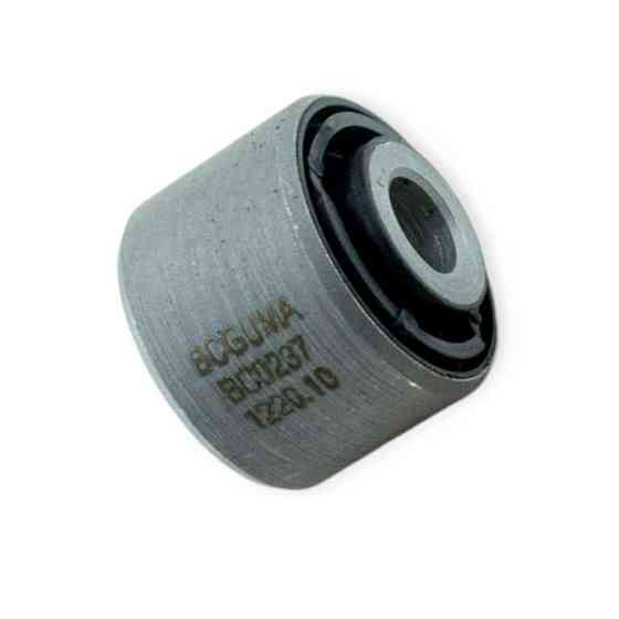 Сайлентблок заднего Ауди Q7 4L верхний рычага Мукачево